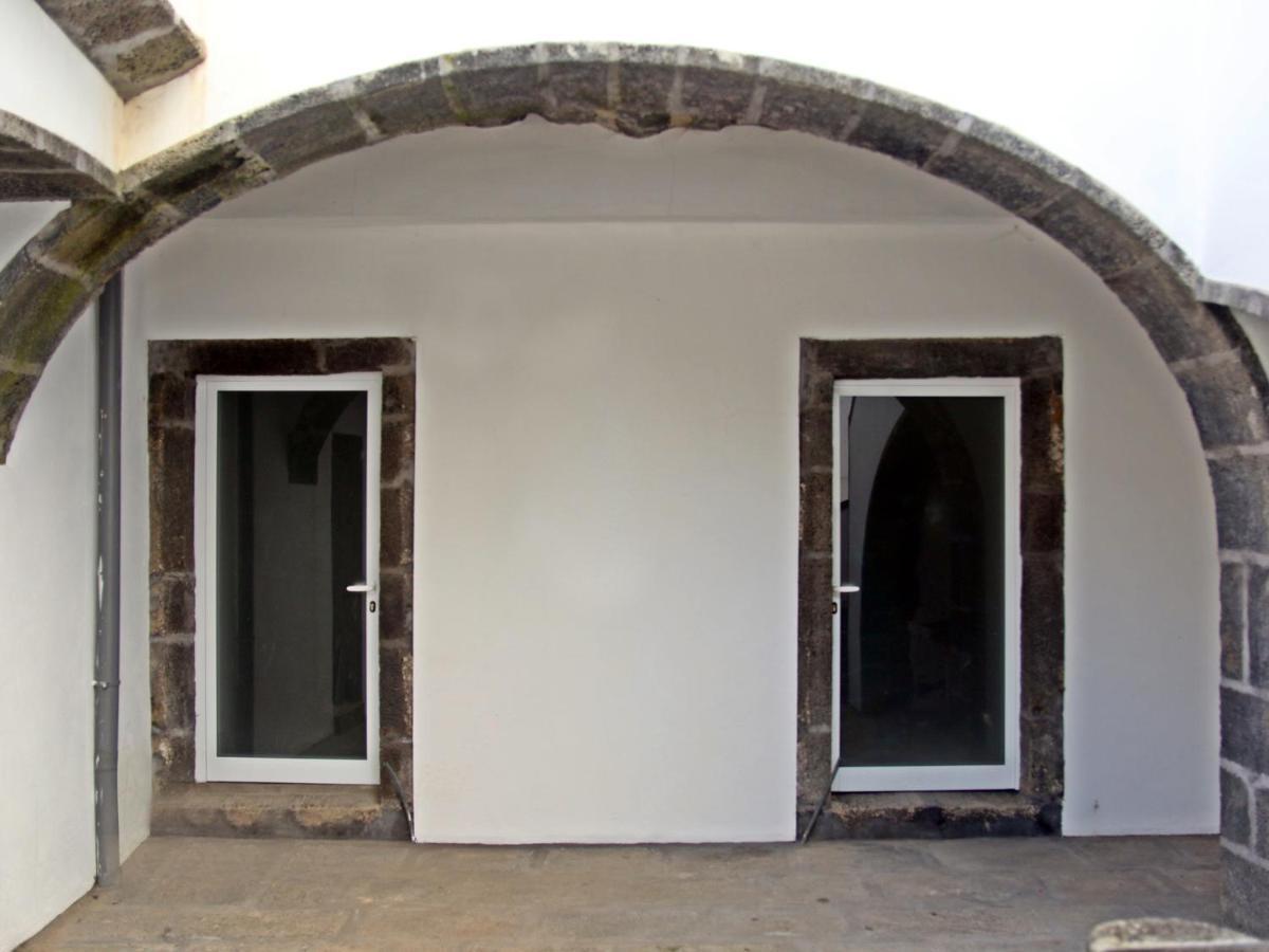 فندق Ponta Delgadaفي  Stone House المظهر الخارجي الصورة